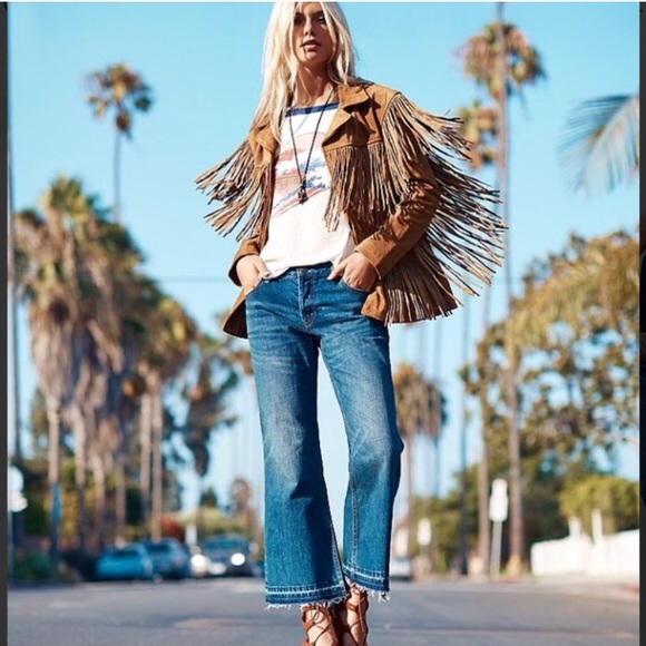 Free People Denim - NEW • Free People • Cropped Flare Raw Hem Jeans 26
